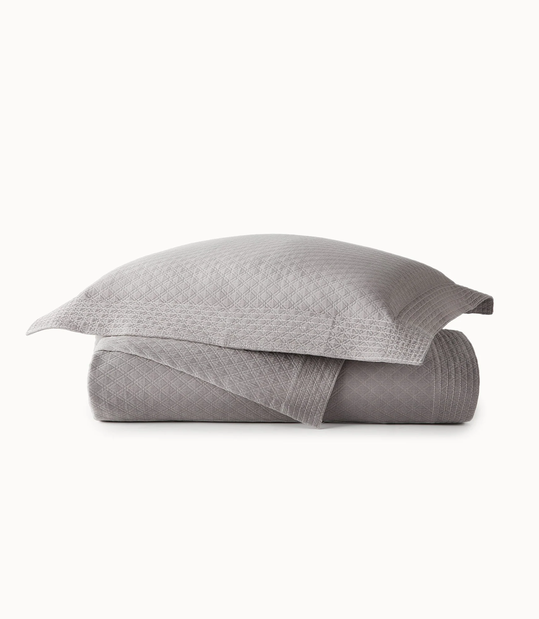 Alyssa Matelassé Coverlet - Image 4
