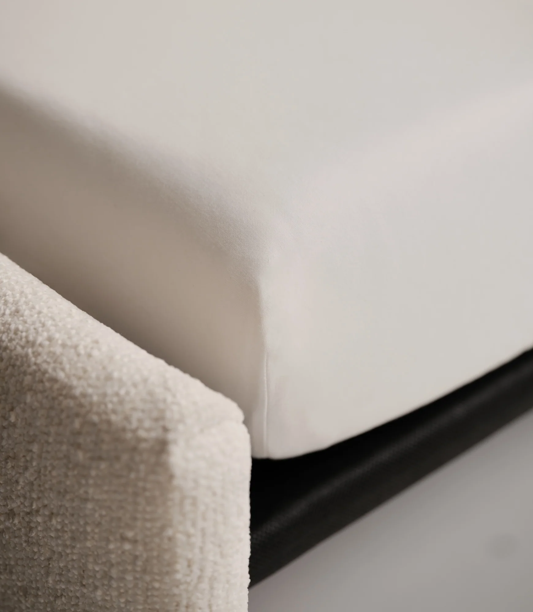 American Leather Comfort Sleeper Sheet Set - Image 5