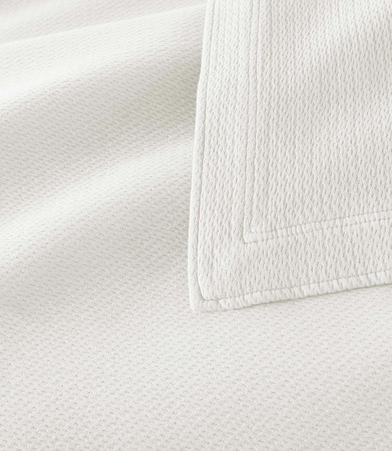 Angie Matelassé Coverlet - Image 6