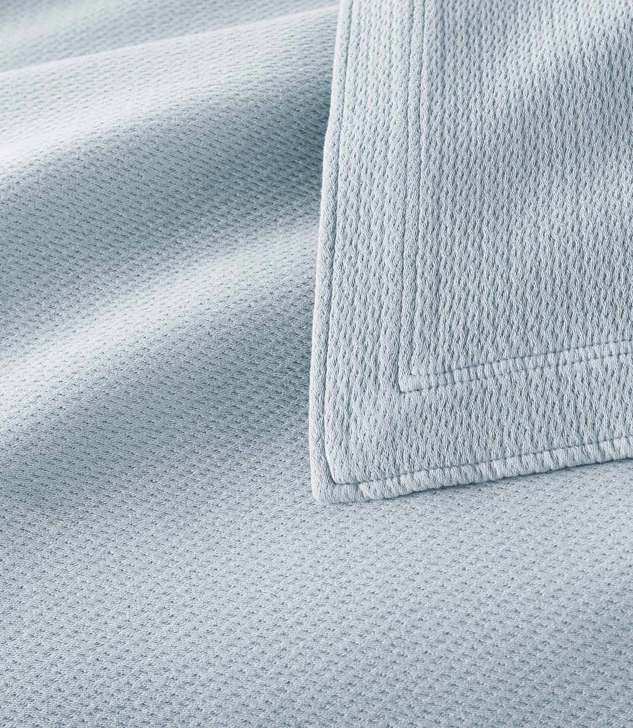 Angie Matelassé Coverlet - Image 8