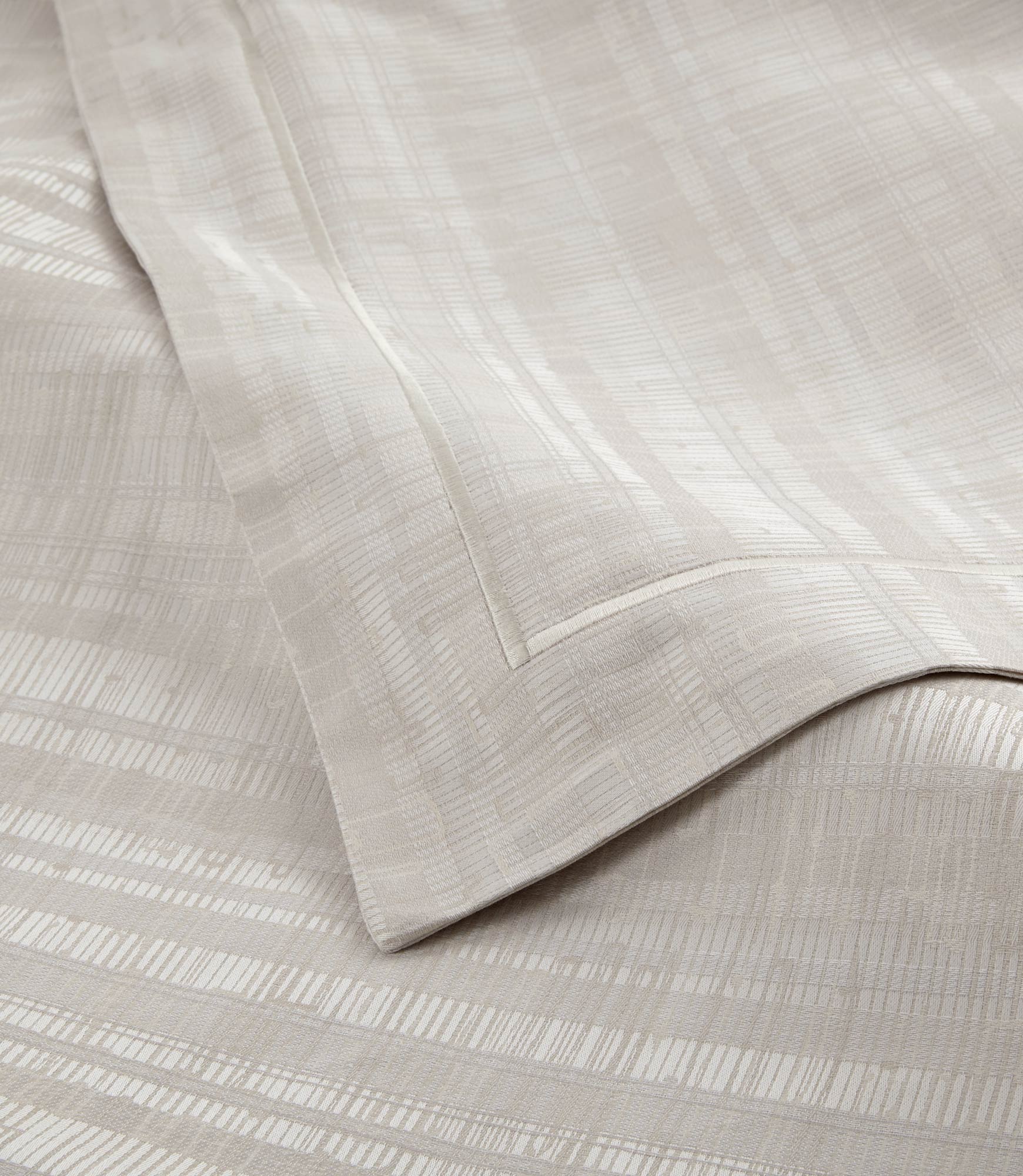 Biagio Jacquard Duvet Cover - Image 9