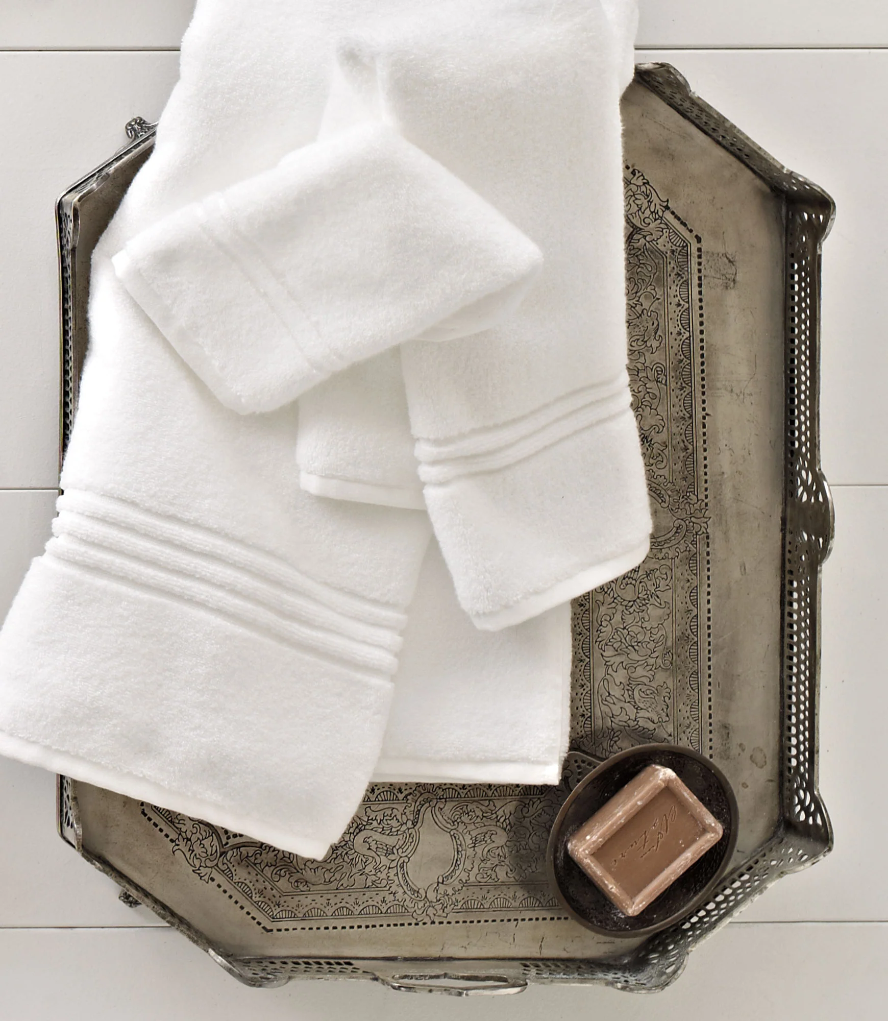 Chelsea Plush Bath Towel - Image 10
