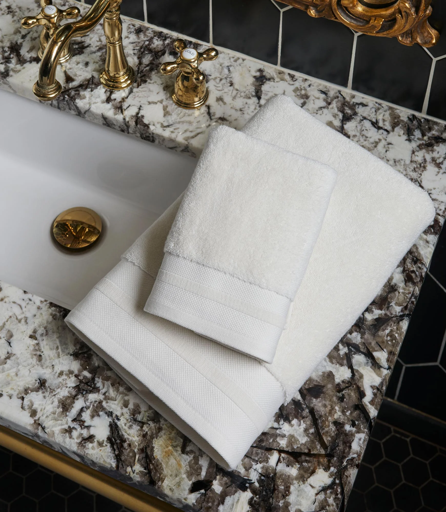 Coronado Luxe Bath Towel - Image 10