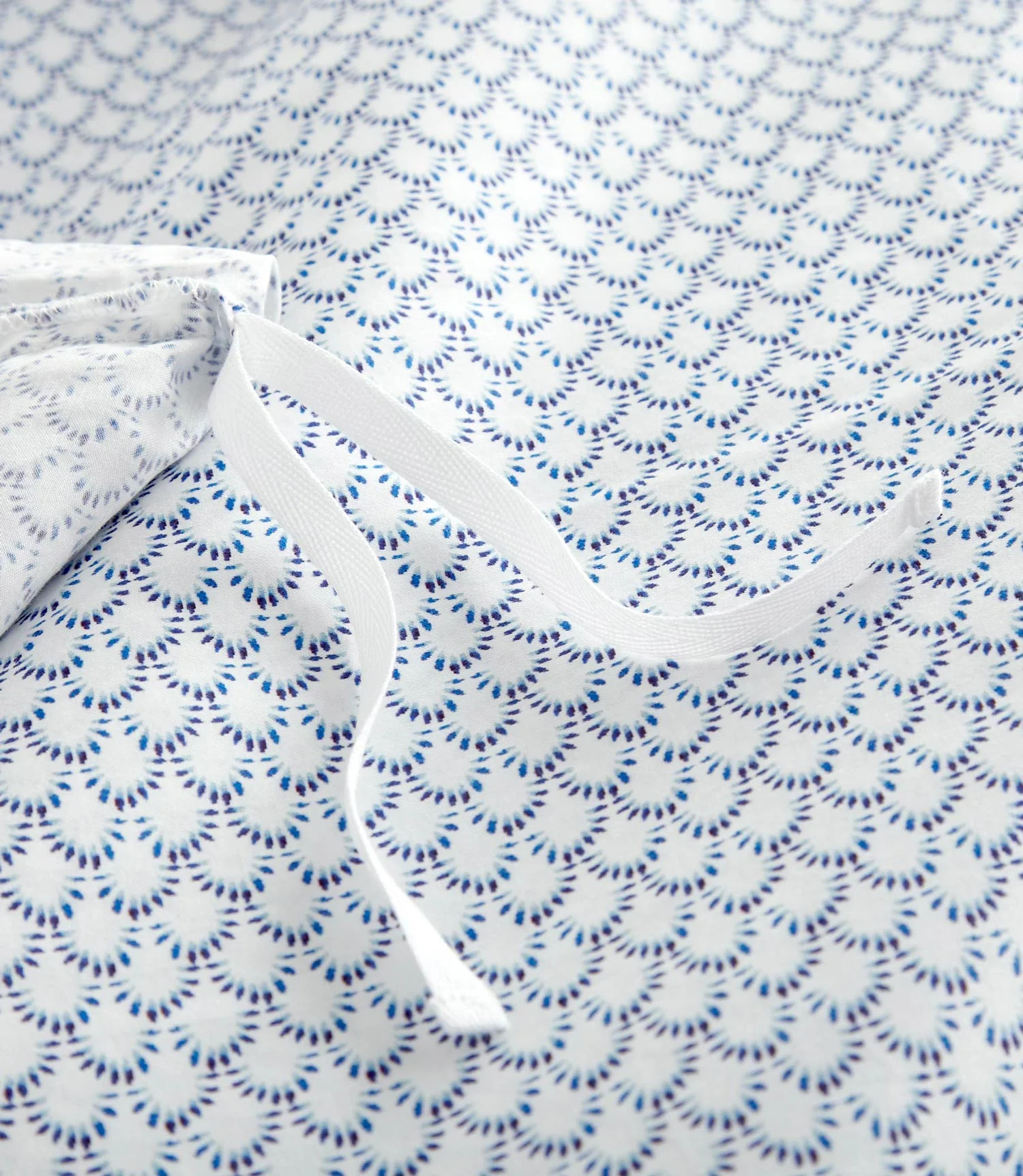 Demi Classic Printed Duvet Set - Image 9