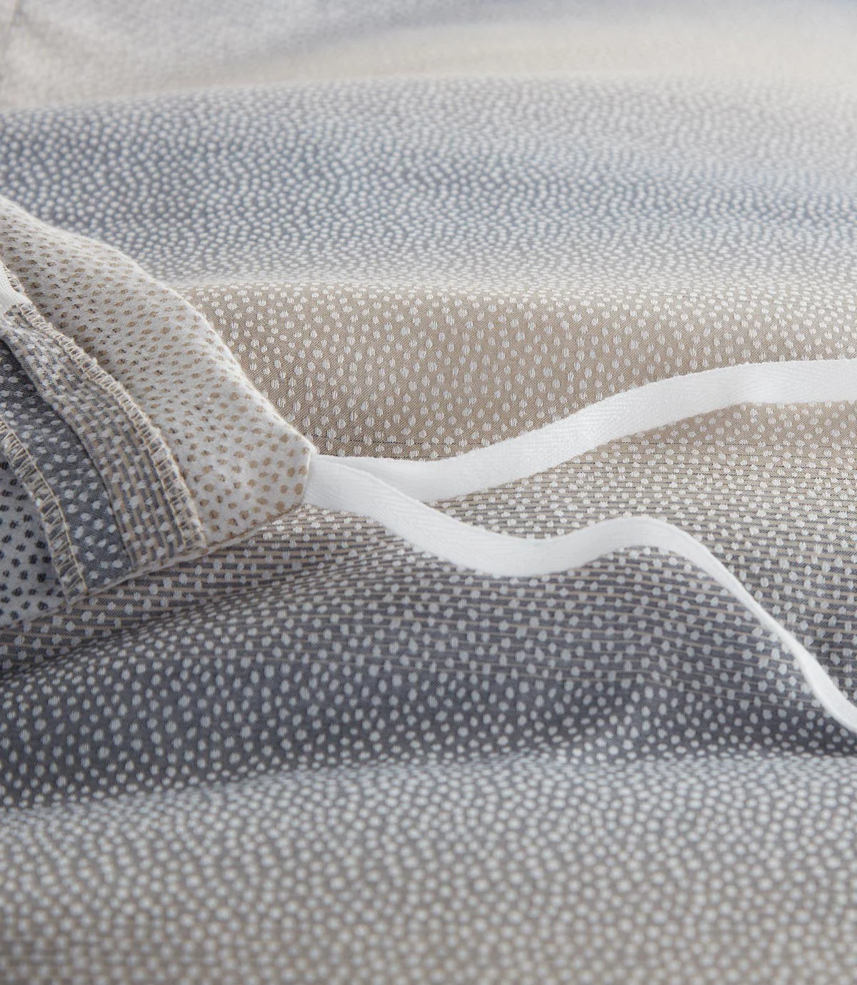 Elena Jacquard Duvet Cover - Image 5