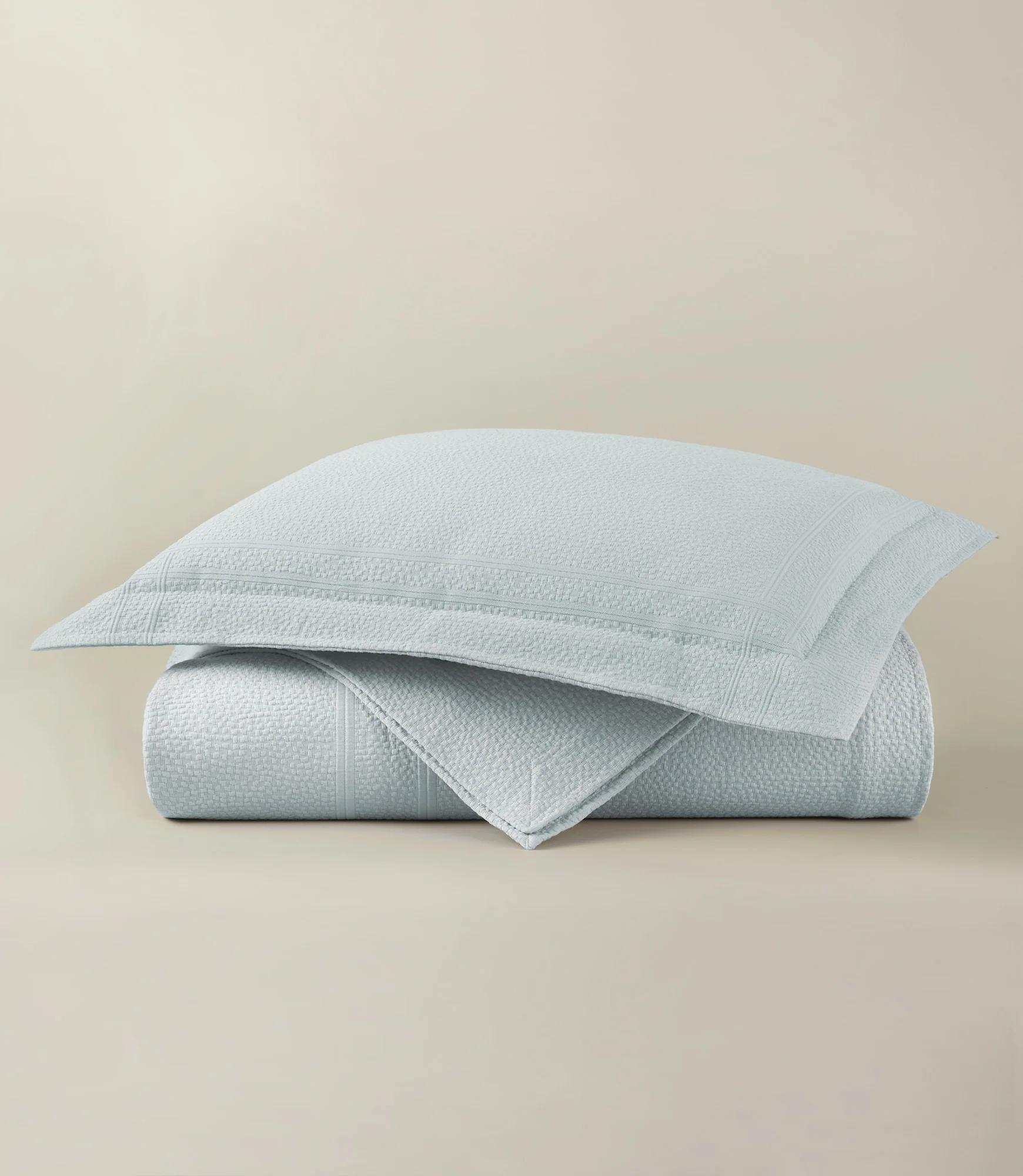 Montauk Matelassé Coverlet - Image 8
